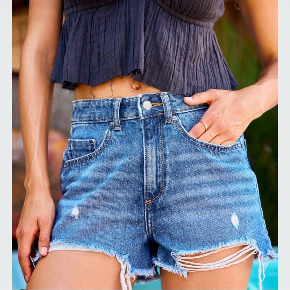 NWT Roxy high rise Blue wash distressed frayed cutoff Shorts size 25